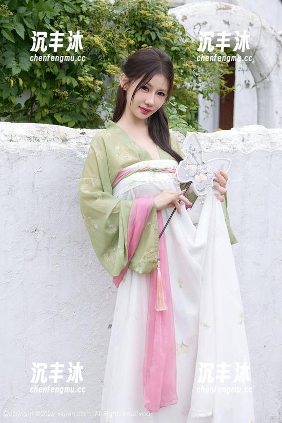 秀人网 - 星星baby的裤里丝历险记:高清写真里的奇妙探险 秀人网 - 星星baby的裤里丝历险记:高清写真里的奇妙探险