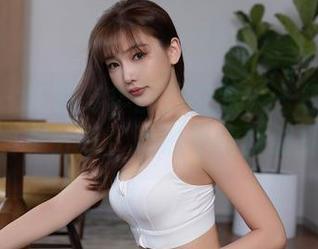 秀人网 – 优雅与华丽的交织——杨晨晨礼裙写真集分享，谁说不能同时拥有？