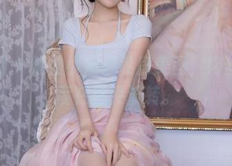 秀人网 – 柚柚小奶瓶私房美图，肉丝的温度在指尖流转。