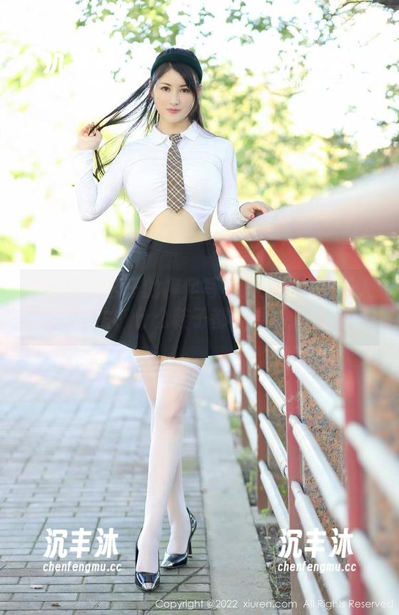 秀人网 - 玄子的裸足写真集：让你怀疑人生，什么鞋子都不要了！