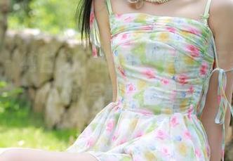 秀人网 – 纯白之下的调皮捣蛋：王馨瑶yanni的写真精选探秘