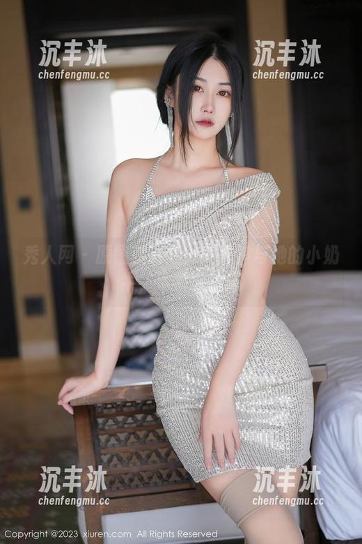 秀人网 - 原图超清晰！陈大榕与她的小奶牛，幸福感满满