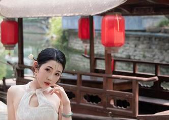 秀人网 – 风景尤美的黑丝系列再次更新，这次更让人心痒！