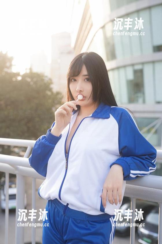 时光与丝滑：糖果果Candy独特的丝袜写真集