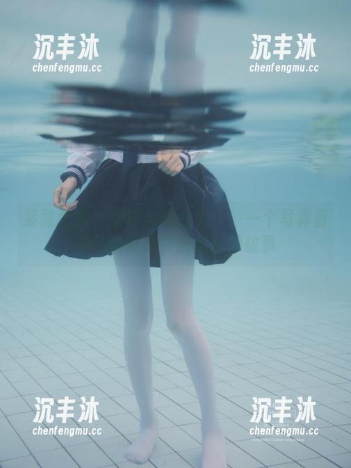 紧急企划 - 奶昔与黑丝女仆：一个写真资源与幽默感交织的奇妙故事