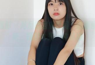 绮梦摄影 – 月月的居家瞬间：最新图包更新，慵懒也是一种风格