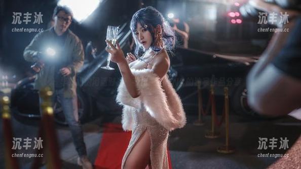 早餐奶的闲适时光：芊川一笑MNK的独家作品分享