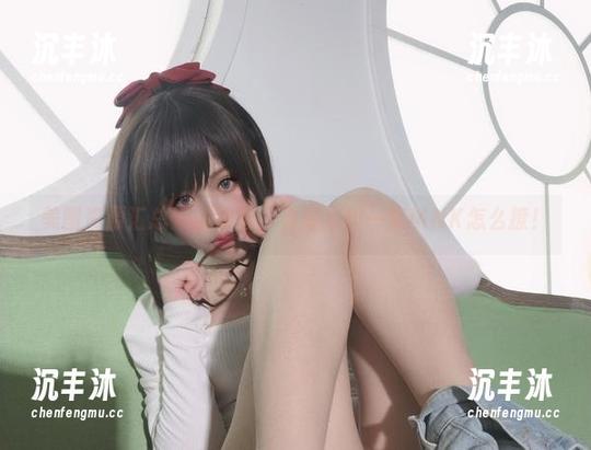 美图资源汇总：泳池篇，看看芊川一笑MNK怎么撩！