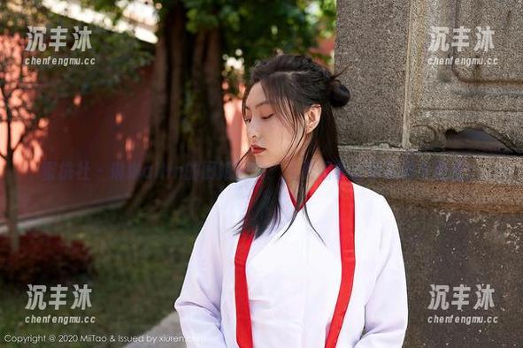 蜜桃社 - 琳琳ailin的厨娘日常：免费图集让你忘记卡路里！