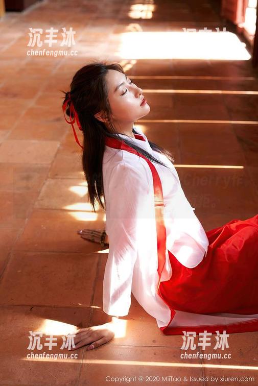 蜜桃社 - 黑色的魅力：绯月樱-Cherry作品集，这资源简直让人无法抗拒。