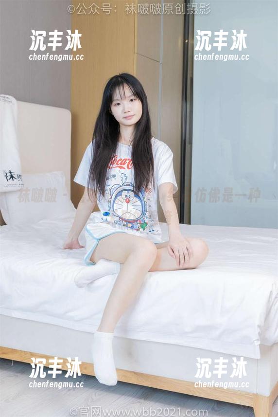 袜啵啵 - 瑶瑶私房合集，纯白仿佛是一种无形的遮掩