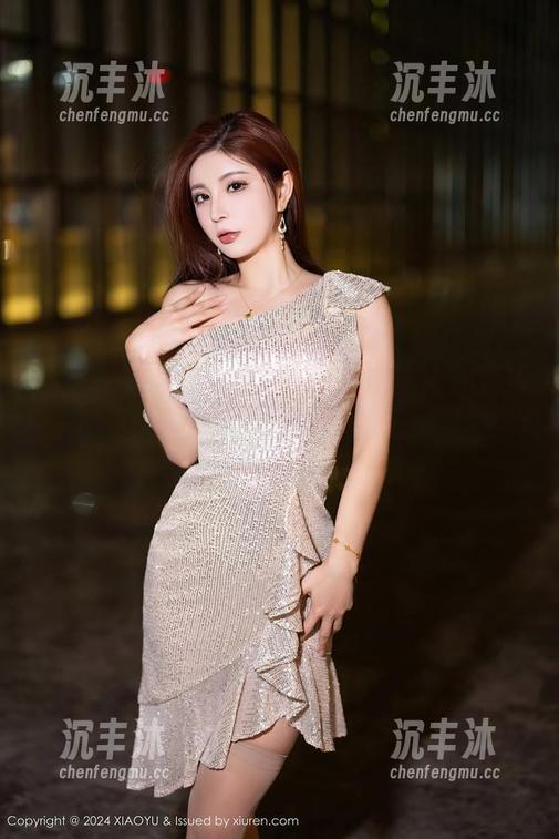 语画界 - 杨晨晨的健身合集：肌肉与美丽的绝妙碰撞