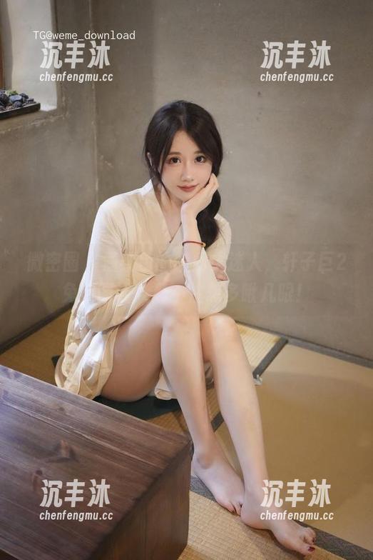 微密圈 - 酒红色的瞬间太迷人，轩子巨2兔美图让人忍不住想多瞅几眼！