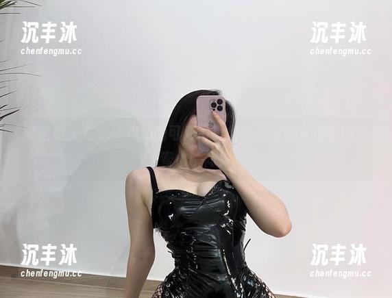 微密圈 - 在铁锤姐姐的可爱写真集中，发现生活中的甜蜜小瞬间！