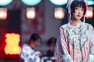 高清图库中的阿包也是兔娘，空花总能勾起我无尽遐想。