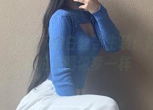 微密圈 – 阳光下的白丝学生装：陈佩奇的私拍美图像梦一样