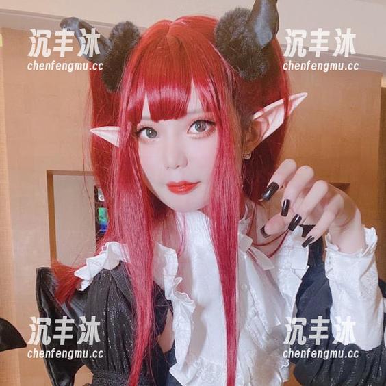 让你惊呼的雪猫办公室：Cos作品，工作与乐趣的完美结合！