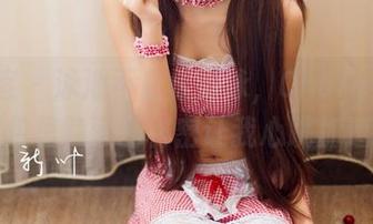 青豆客 – 泳池不止是游泳，Cheryl青树图包里隐藏的秘密让我心跳加速？