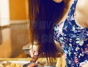 青豆客 – 白色的梦娜Vanessa，图包分享，绝对让你眼前一亮！