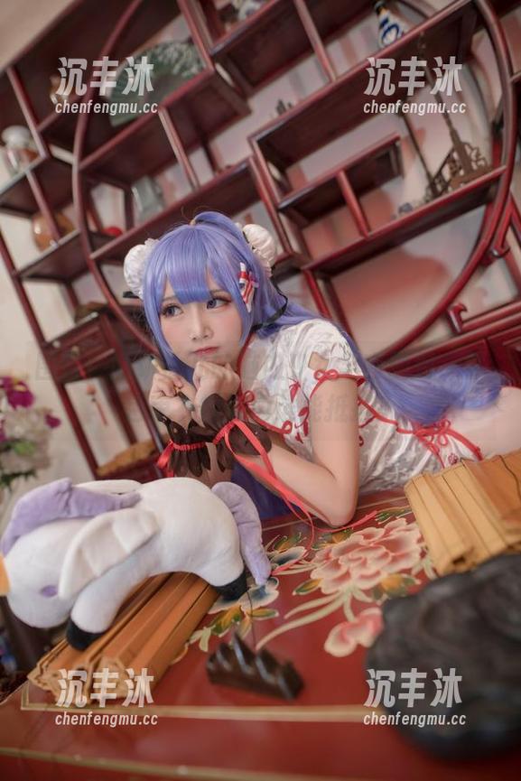 围观！面饼仙儿的脑内少女全套图包，黑色束衣的魔力谁能抵挡？