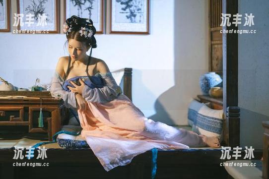 这些媒体筛不出的《鹿八岁baby修女审判日》写真,你绝对不能错过! 这些媒体筛不出的《鹿八岁baby修女审判日》写真,你绝对不能错过!